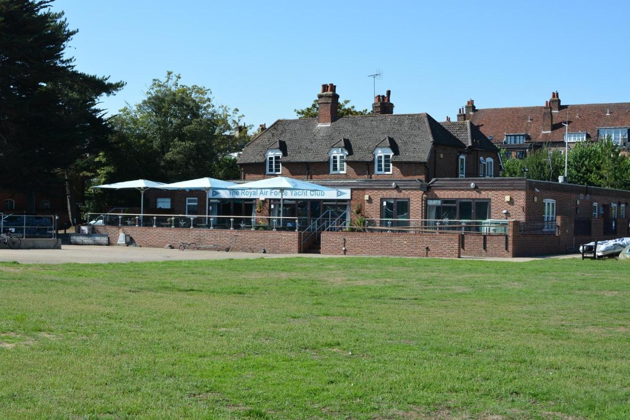 Riverside House Hamble-le-Rice Εξωτερικό φωτογραφία