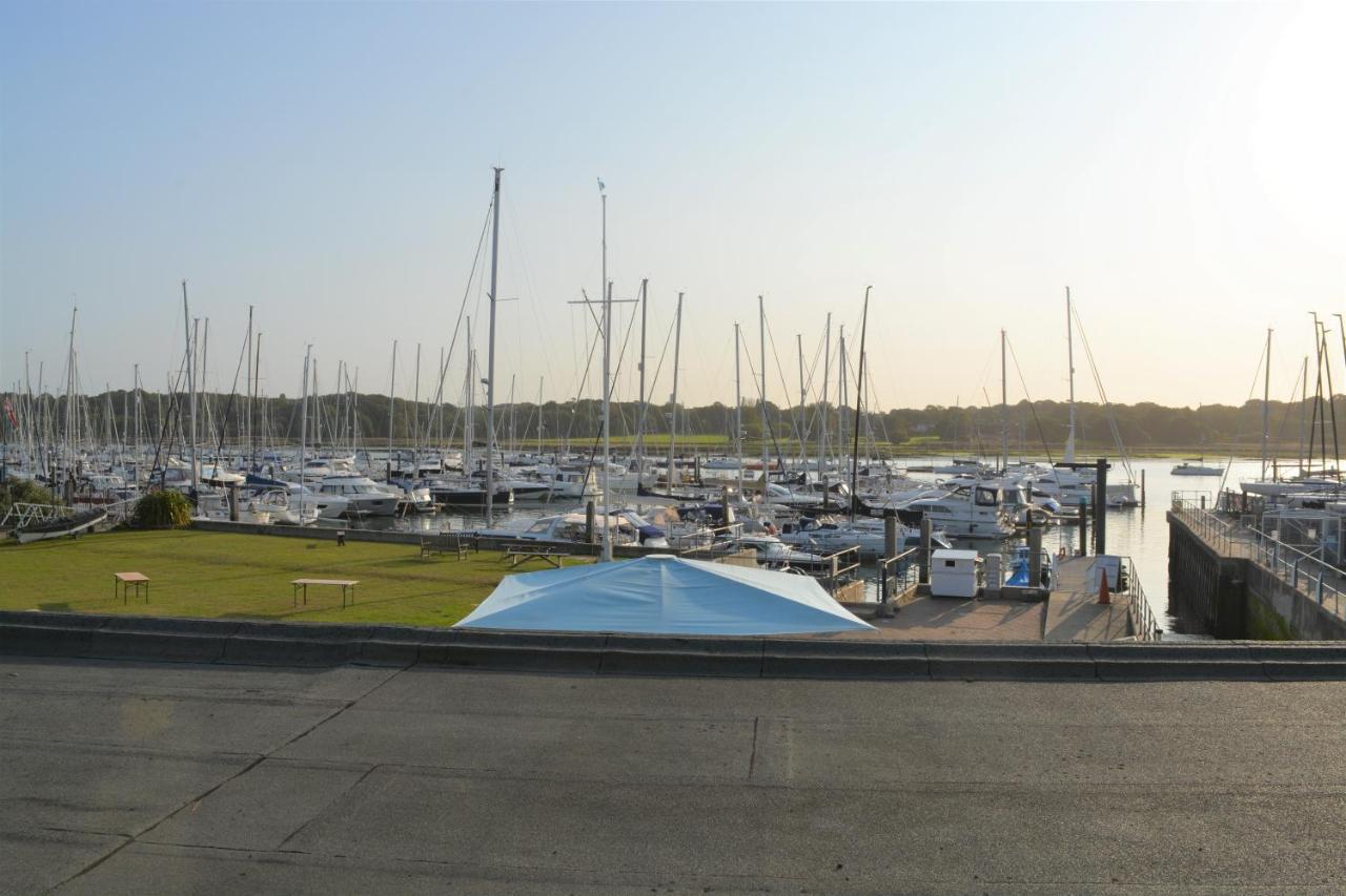 Riverside House Hamble-le-Rice Εξωτερικό φωτογραφία